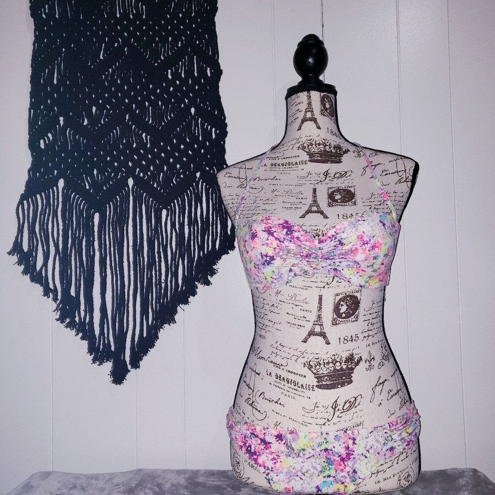 NWOT Victoria's Secret The Flirt Bandeau Swimsuit